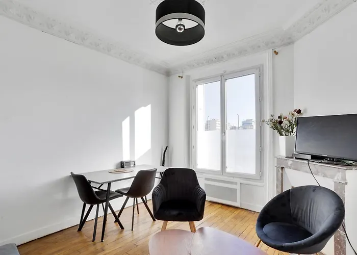 Appartement meublé quai de Seine